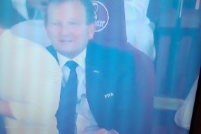 开云电子登录-首尔奋力扳平比分，晋级形势一片未卜()